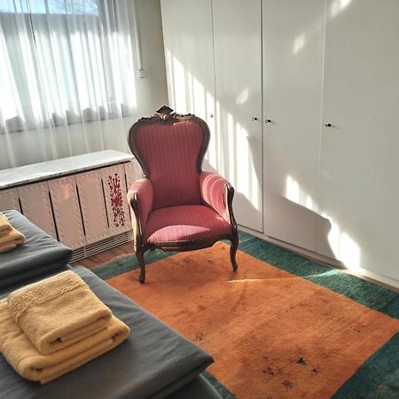 Waldeslust Warmbad Mit Balkon Und Privatem Parkplatz Apartamento Villach Exterior foto