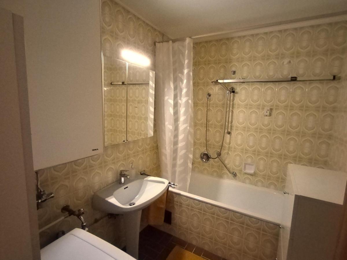 Waldeslust Warmbad Mit Balkon Und Privatem Parkplatz Apartamento Villach Exterior foto