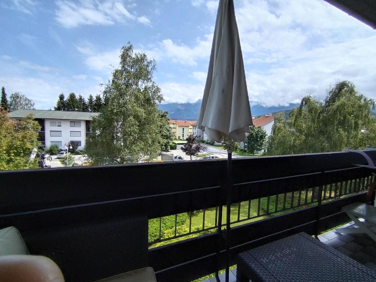 Waldeslust Warmbad Mit Balkon Und Privatem Parkplatz Apartamento Villach Exterior foto